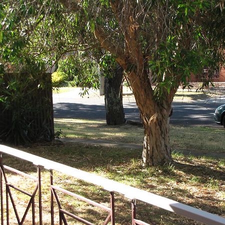 Clarke Street Villa Benalla Luaran gambar